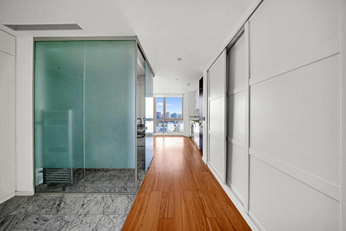 Studio For Sale In Fairmont Avenue, E14