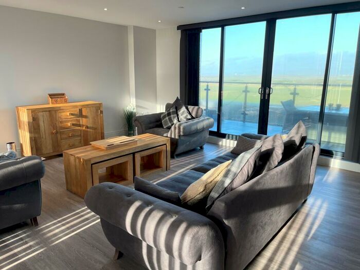 3 Bedroom Apartment To Rent In Rest Bay, Porthcawl, CF36