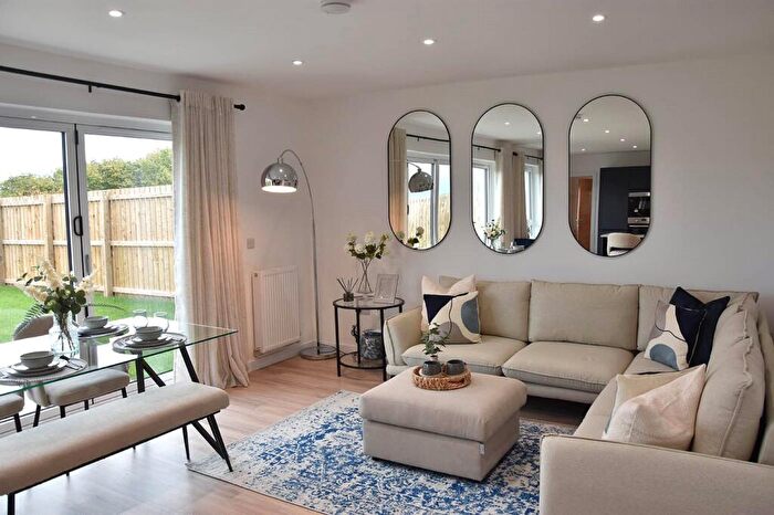 5 Bedroom Detached House For Sale In Castle Gate, Airth, FK2