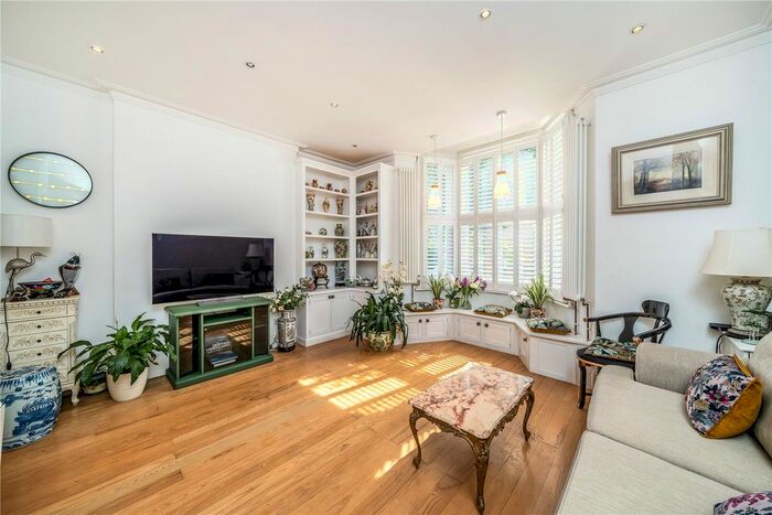 1 Bedroom Flat To Rent In Westwick Gardens, London, W14