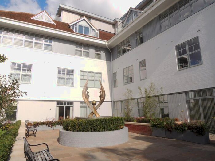 1 Bedroom Flat To Rent In High Street, Colchester, CO1