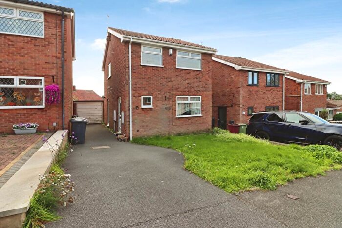 3 Bedroom Detached House For Sale In Forest Drive, Pilsley, Chesterfield, Derbyshire, S45
