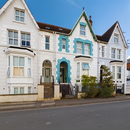 4 Bedroom Block Of Apartments For Sale In Arthur Street, Gloucester, GL1