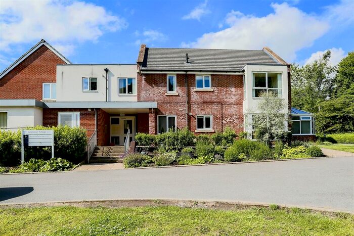 2 Bedroom Flat For Sale In Woodcock House, Larmenier Retirement Village, Preston New Road, Blackburn, BB2