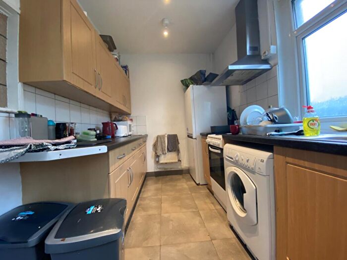 5 Bedroom Terraced House To Rent In Miskin Street, Cathays, CF24