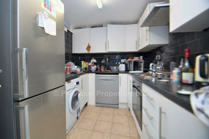 5 Bedroom Terraced House To Rent In Archery Street, City Centre, Leeds, LS2