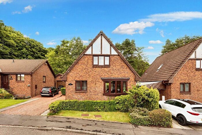 3 Bedroom Detached House For Sale In Elmwood Park, Livingston, EH54