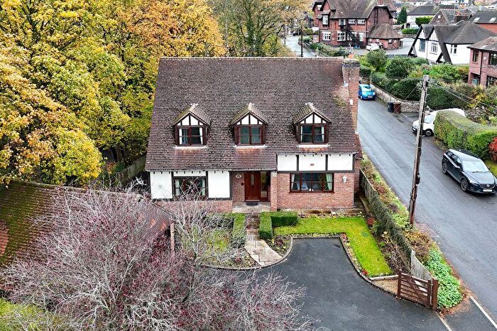 5 Bedroom Detached House For Sale In Halls Road, Biddulph, ST8
