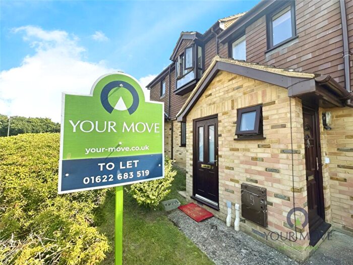 2 Bedroom Flat To Rent In Penhurst Close, Weavering, Maidstone, Kent, ME14