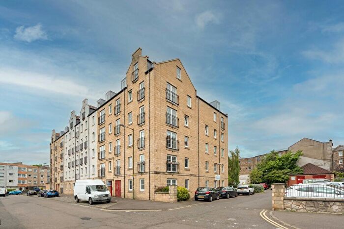 2 Bedroom Flat For Sale In Giles Street, North Leith, Edinburgh, EH6
