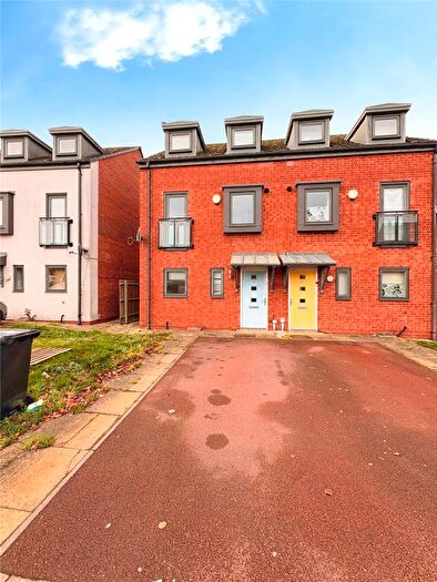 3 Bedroom Semi Detached House To Rent In Humphries Road, Wolverhampton, West Midlands, WV10