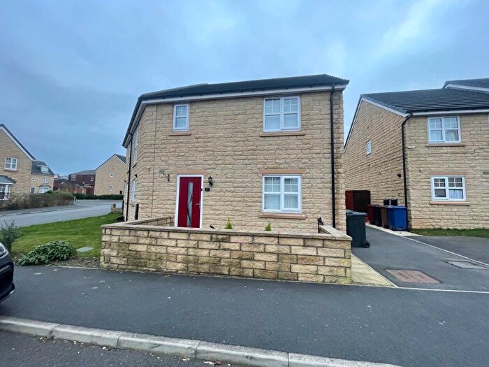 3 Bedroom Semi-Detached House To Rent In Smirthwaite Street, Burnley, Lancashire, BB11