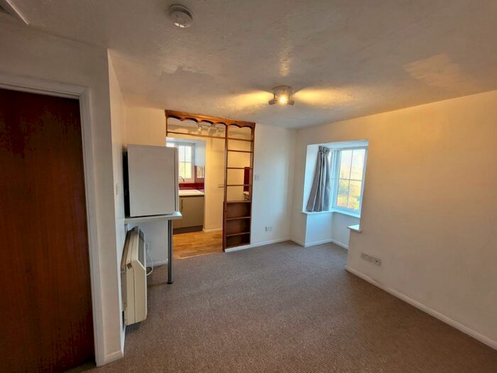 1 Bedroom Apartment To Rent In Long Buckby, Northampton, NN6