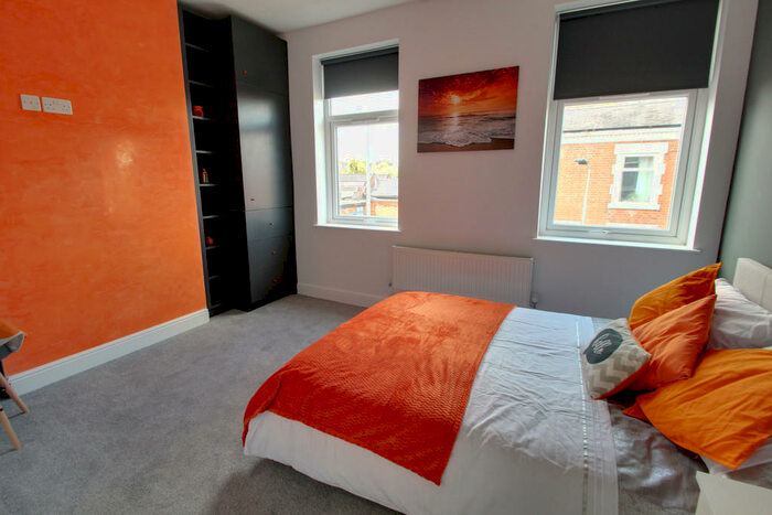 4 Bedroom Terraced House To Rent In Knighton Lane, Leicester, LE2