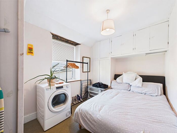 2 Bedroom Cottage For Sale In Treluswell, Penryn - Attractive Character Cottage, TR10