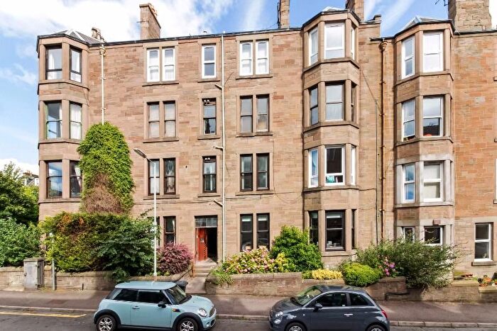 3 Bedroom Flat To Rent In Bellefield Avenue, West End, Dundee, DD1