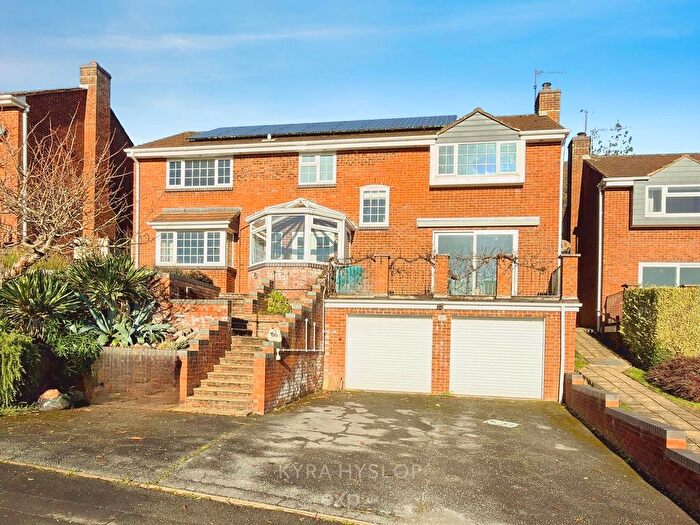 5 Bedroom Detached House For Sale In Stoke Valley Road, Exeter, EX4