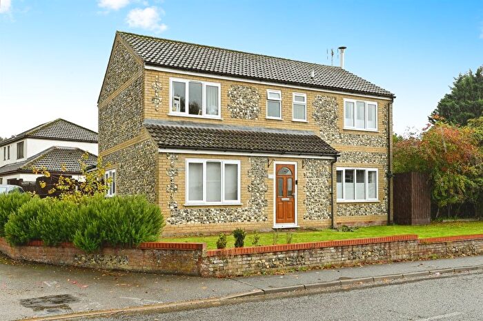 4 Bedroom Detached House For Sale In Robert Linge Crescent, Brandon, IP27