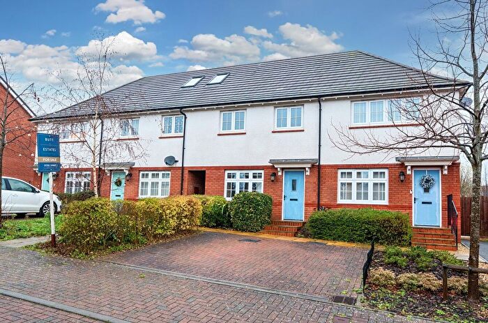 2 Bedroom Terraced House For Sale In Woodland Drive, Exeter, EX2