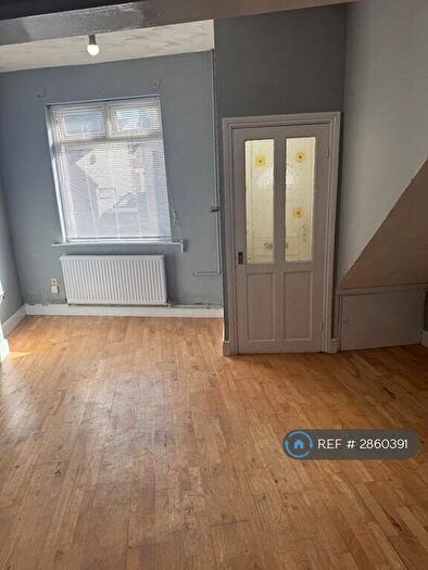 2 Bedroom Terraced House To Rent In King St, Newport, NP20