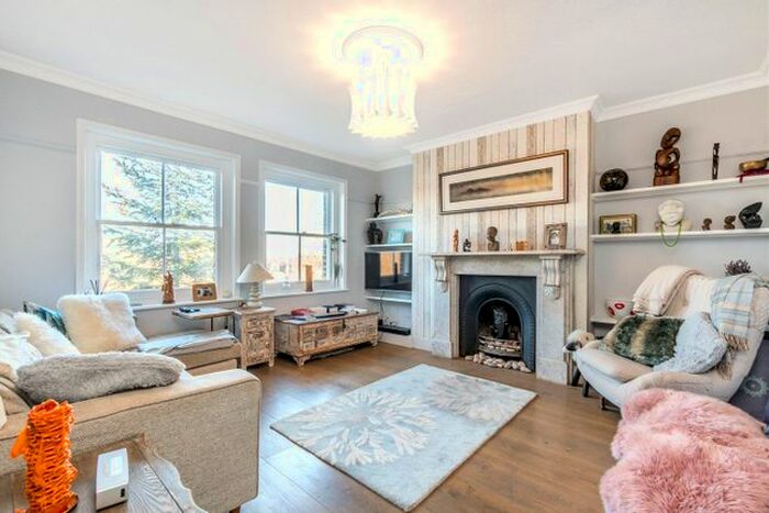3 Bedroom Flat For Sale In East Dulwich Road, East Dulwich, London, SE22