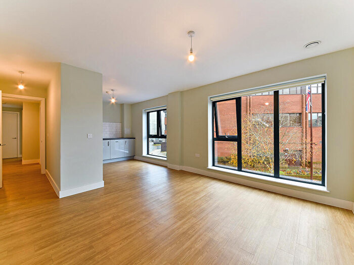 2 Bedroom Apartment To Rent In Weavers Yard, Newbury Newbury, RG14