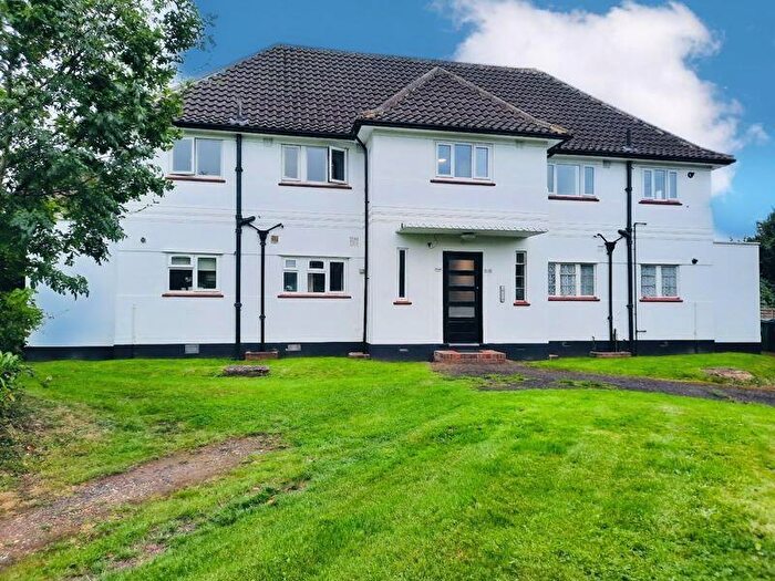 2 Bedroom Flat To Rent In Manor Green Road, Epsom, KT19