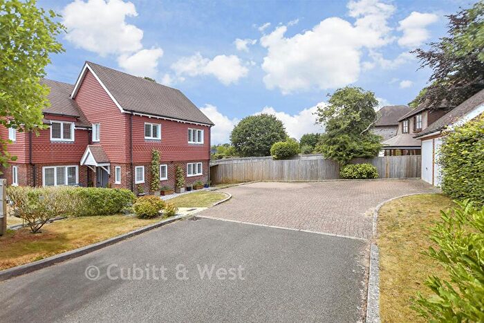 5 Bedroom Detached House For Sale In Linfield Lane, Ashington, West Sussex, RH20