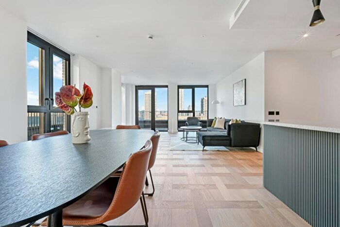 3 Bedroom Apartment To Rent In Saffron Wharf, London Dock, London, E1W