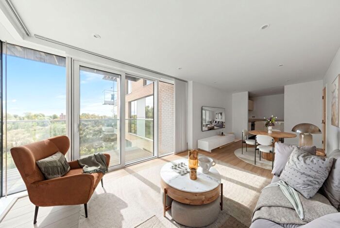 1 Bedroom Flat For Sale In Goodchild Road, London, N4