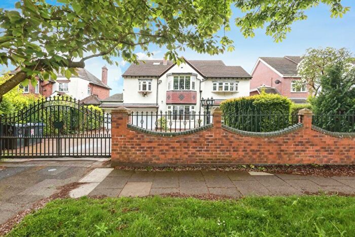 7 Bedroom House For Sale In Croftdown Road, Birmingham, B17