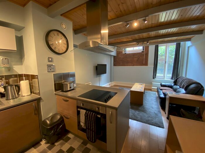 2 Bedroom Apartment To Rent In The Warehouse, Plumptre Street, Nottingham, NG1