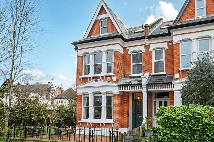 4 Bedroom End Terrace House For Sale In Beckwith Road, Herne Hill, London, SE24