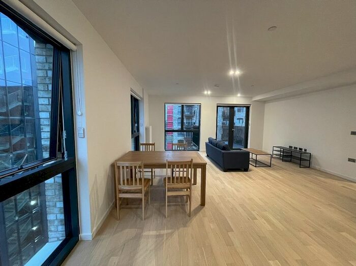 2 Bedroom Flat To Rent In The Brentford Project, Bradshaw Yard, Brentford, London, TW8