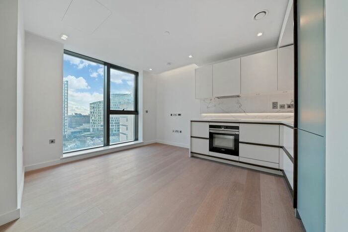 Studio To Rent In Westmark Tower, Newcastle Place, W2