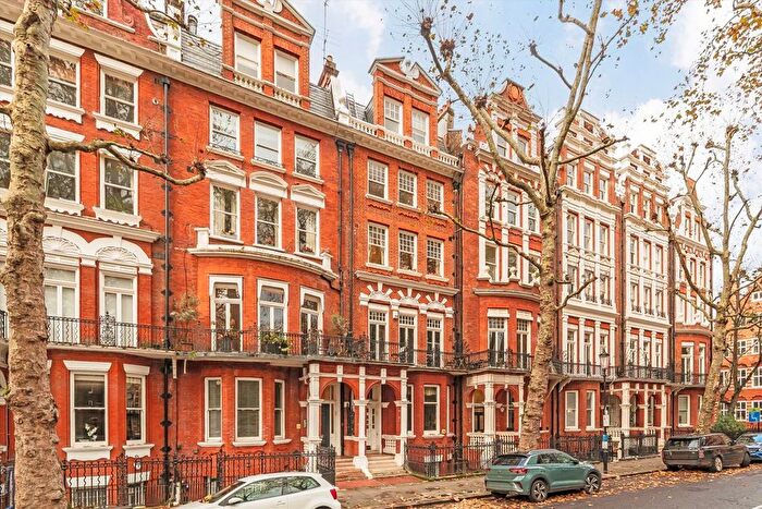 2 Bedroom Flat To Rent In Bramham Gardens, Earls Court, SW5