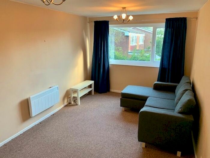 1 Bedroom Flat To Rent In Canton Court, Canton, Cardiff, CF11