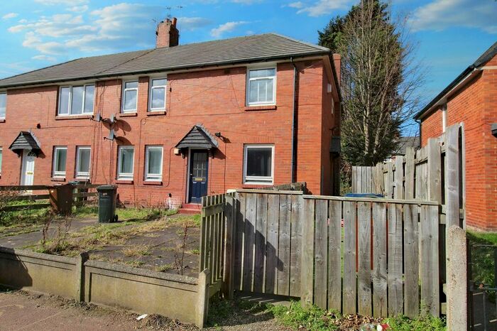 2 Bedroom Flat To Rent In Holystone Crescent, High Heaton, Newcastle Upon Tyne, NE7