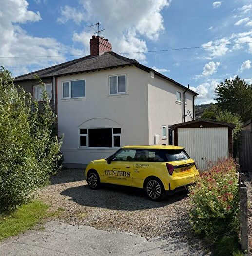 3 Bedroom Semi-Detached House To Rent In River View, Ilkley, LS29