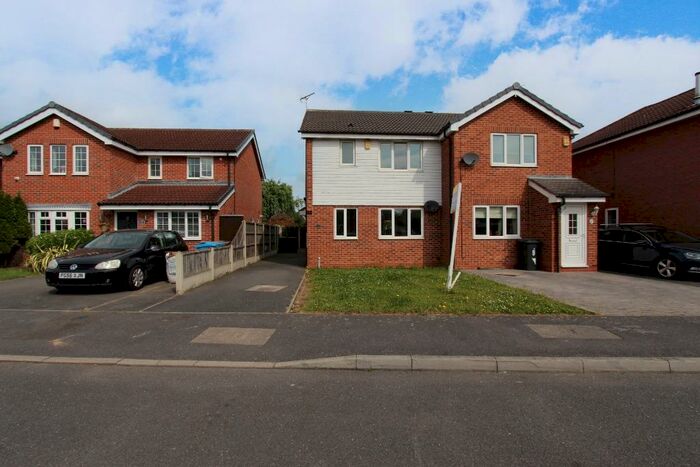3 Bedroom Semi-Detached House To Rent In Sedgemoor Road, Long Eaton, NG10