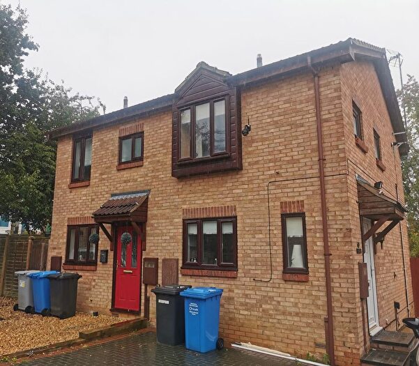 2 Bedroom Property To Rent In Richard Close, Kettering, NN15