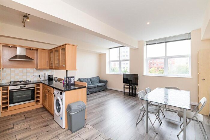 4 Bedroom Apartment To Rent In Osborne Terrace, Jesmond, Newcastle Upon Tyne, NE2