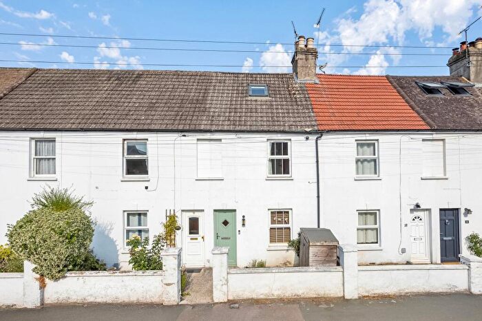 3 Bedroom Terraced House For Sale In Victory Road, Horsham, RH12