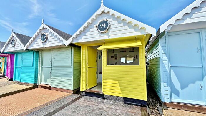 Chalet For Sale In Pier Approach, Walton On The Naze, CO14
