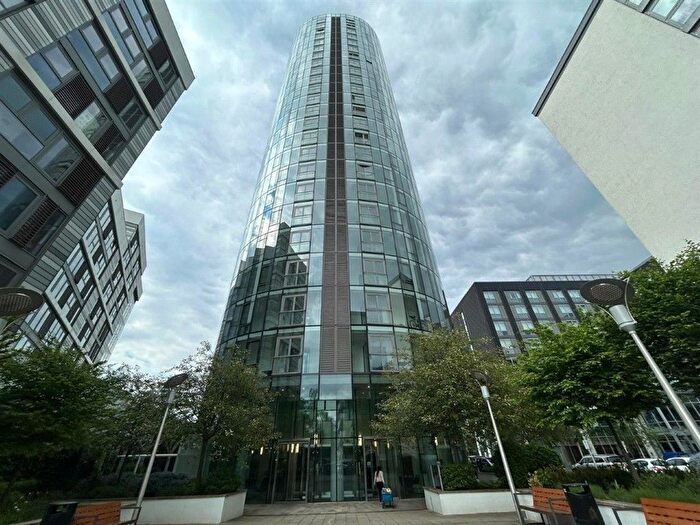 2 Bedroom Flat For Sale In Ealing Road, Brentford, TW8