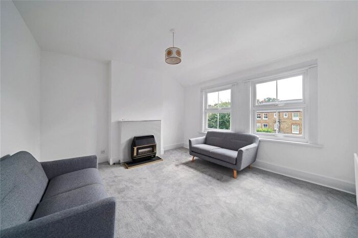 2 Bedroom Flat To Rent In Elmbourne Road, London, SW17