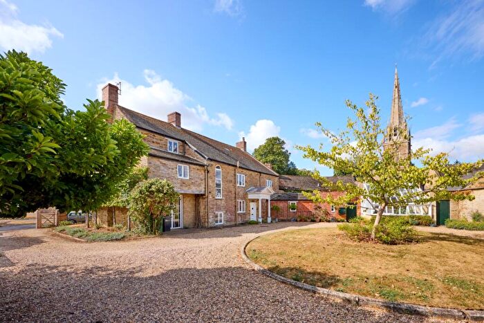 6 Bedroom Detached House For Sale In The Square, Kings Sutton, Banbury, Northamptonshire, OX17