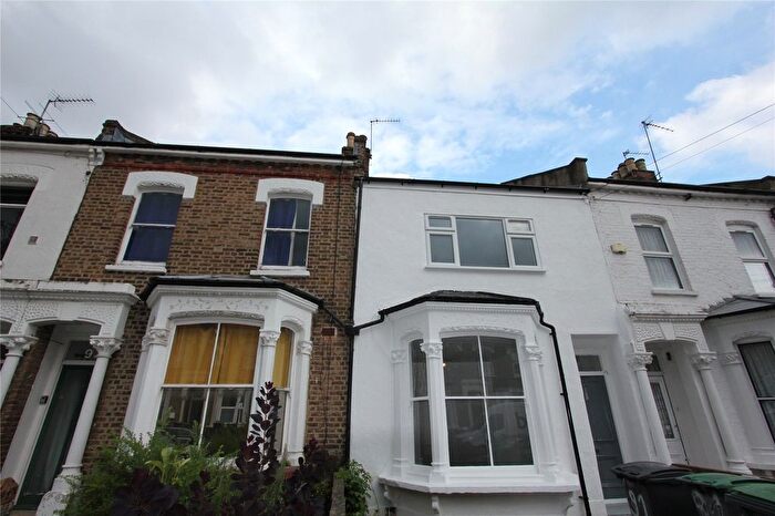 4 Bedroom Terraced House To Rent In Beaconsfield Road, London, N15