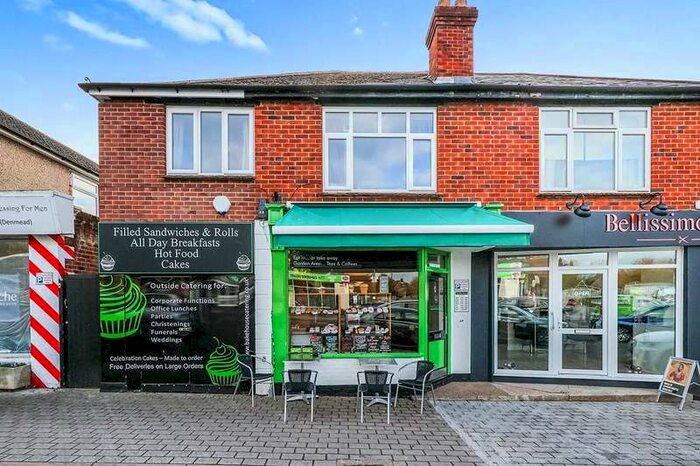 2 Bedroom Apartment To Rent In Hambledon Road, Waterlooville, Hampshire, PO7