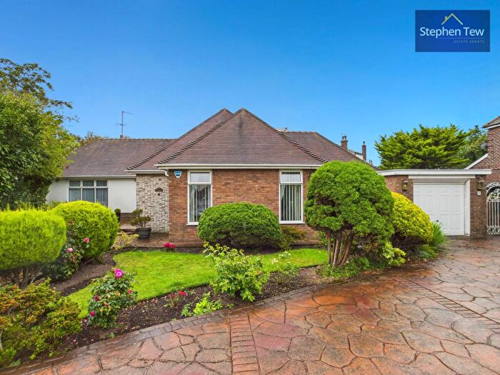 3 Bedroom Detached Bungalow For Sale In North Park Drive, Blackpool, FY3